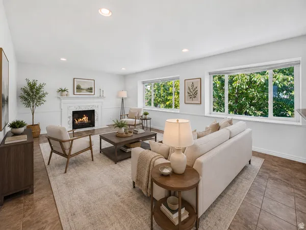 $295,000 | 2220 East Murray Holladay Road, Unit 54, Salt Lake City, UT 84117