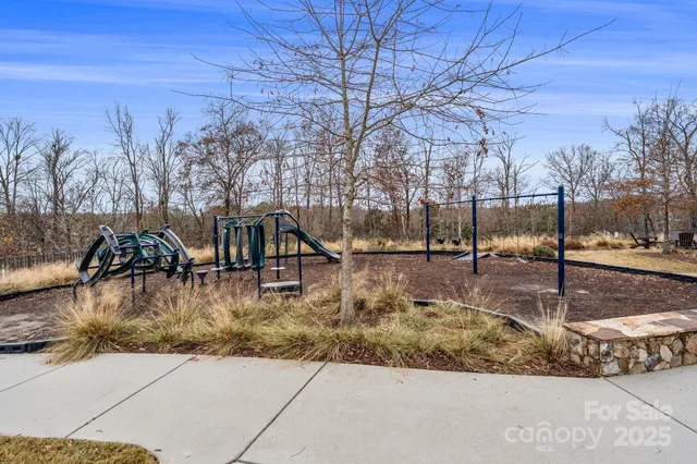 a view of outdoor space yard and patio