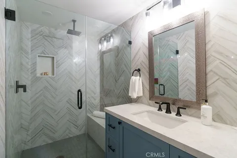 $1,999,000 | 809 19th Street, Hermosa Beach, CA 90254