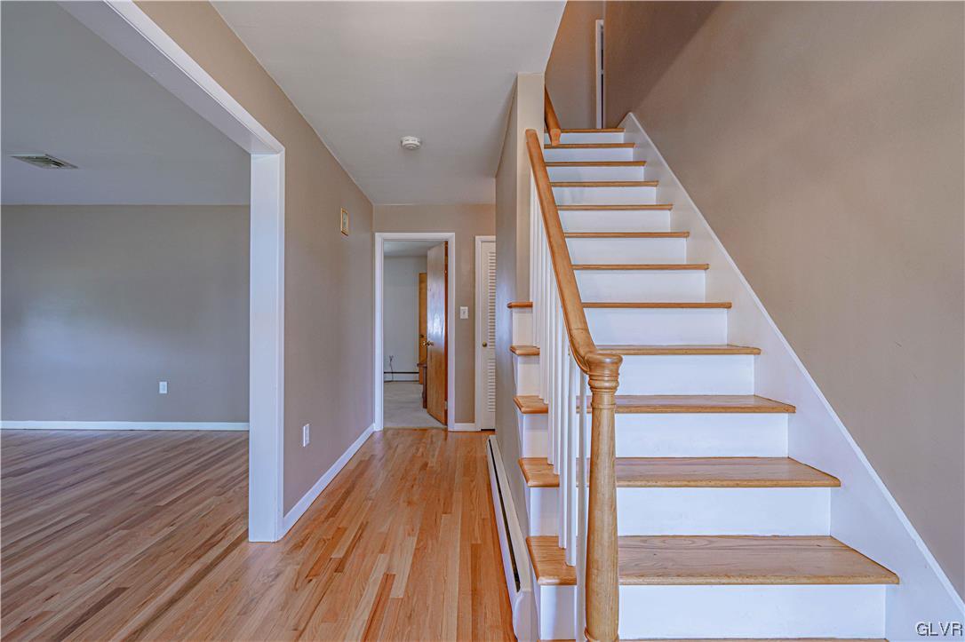 360 Barrett Road Emmaus, PA 18049 - Photo 5 of 28 Gallery Image 5