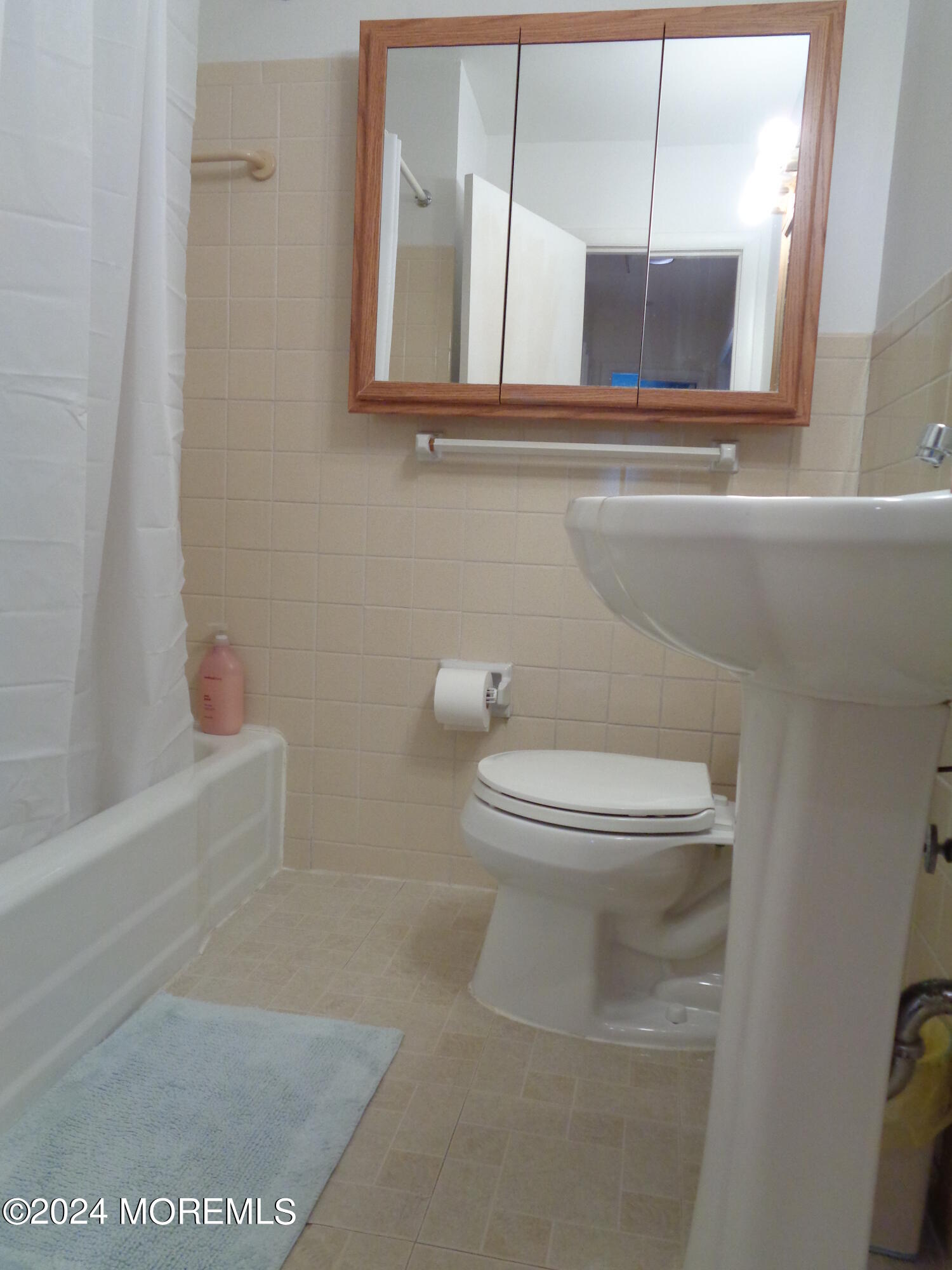 401 Springfield Avenue Pine Beach, NJ 08741 - Photo 16 of 24 a bathroom with a toilet and a sink