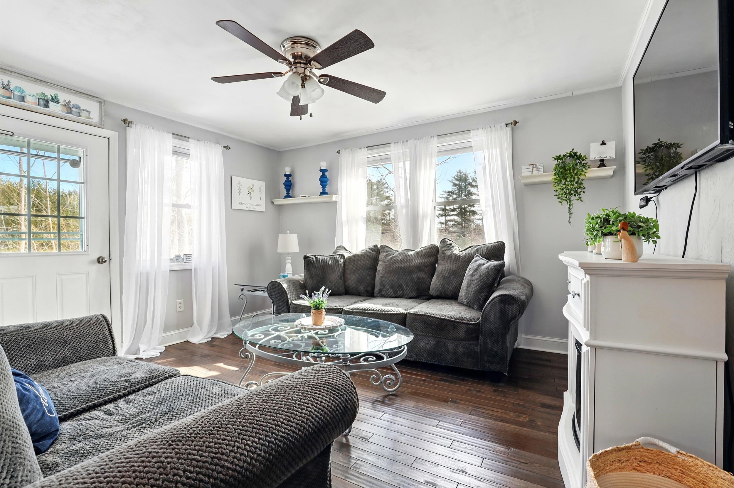 24 Berry Court Farmington, NH 03835 - Photo 4 of 41