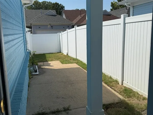 $2,600 | 1173 Island Place East, Memphis, TN 38103