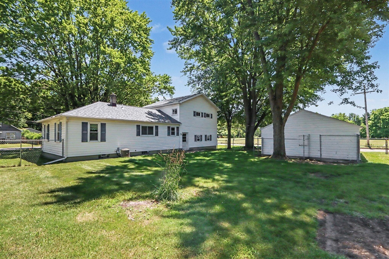 1039 Constantine Street Three Rivers, MI 49093 - Photo 24 of 32