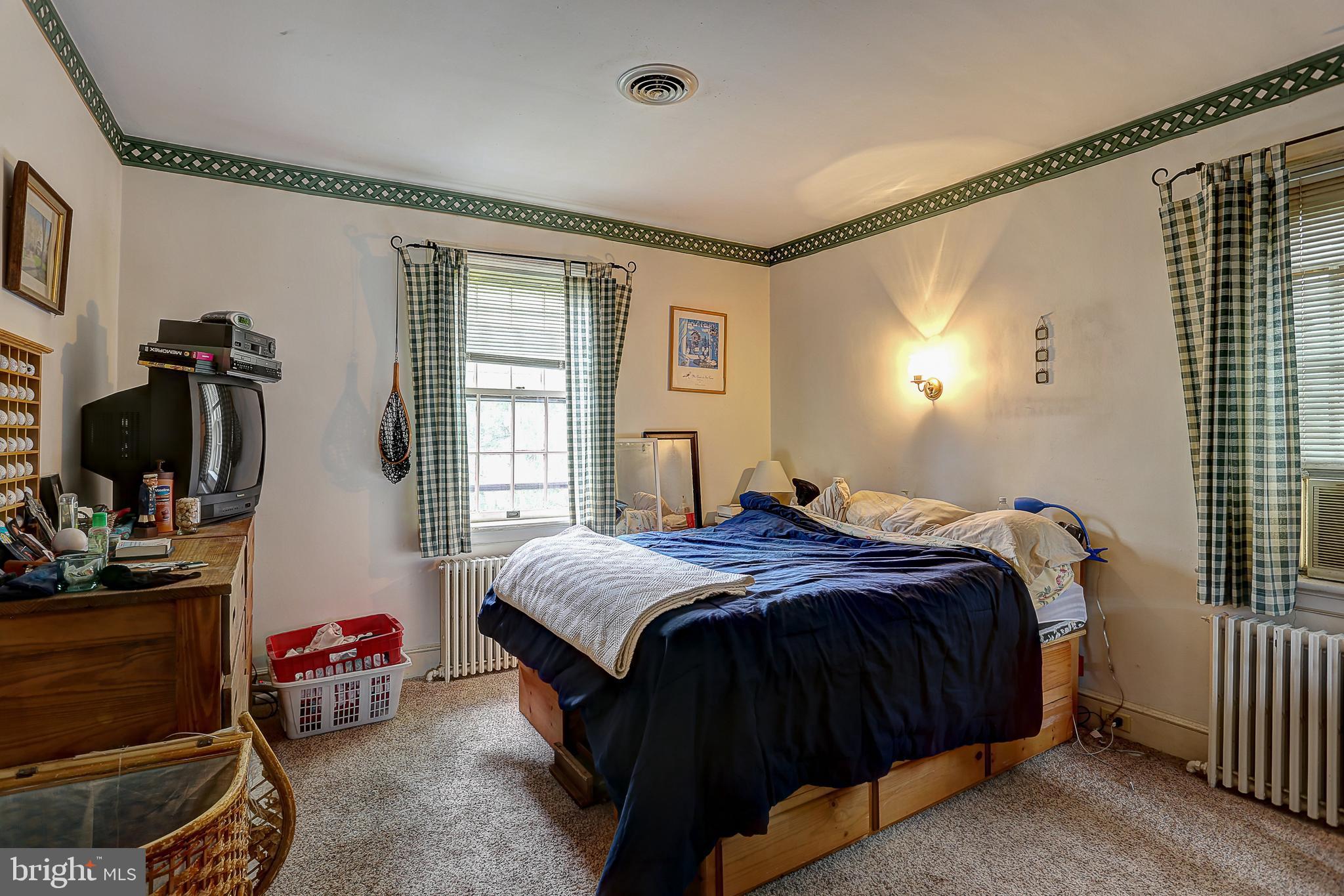 12 Ridge Road Westminster, MD 21157 - Photo 28 of 41 Upper level bedroom