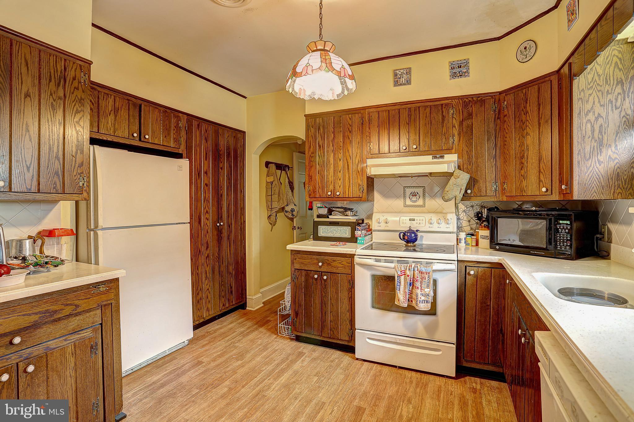 12 Ridge Road Westminster, MD 21157 - Photo 29 of 41 Upper Level full kitchen