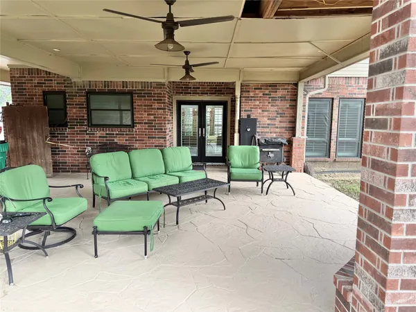$2,800 | 3807 Summer Lane, Baytown, TX 77521