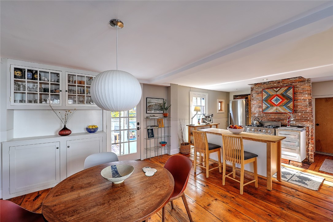 211 Water Street Warren, RI 02885 - Photo 12 of 48