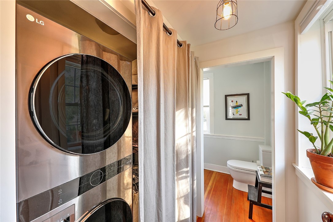 211 Water Street Warren, RI 02885 - Photo 14 of 48