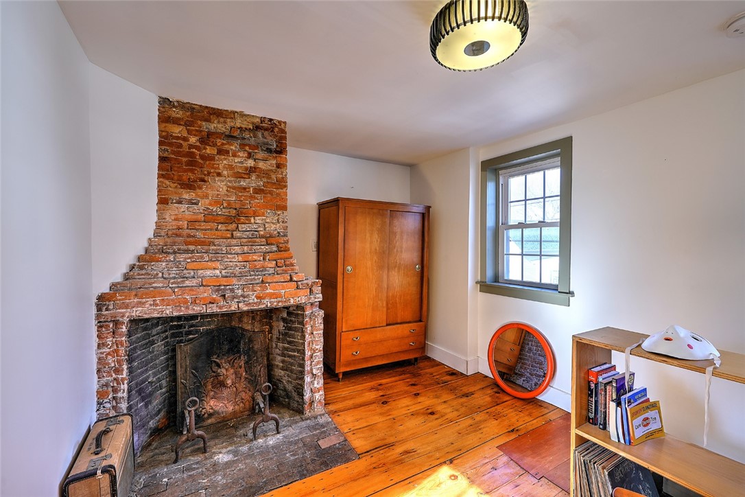 211 Water Street Warren, RI 02885 - Photo 29 of 48