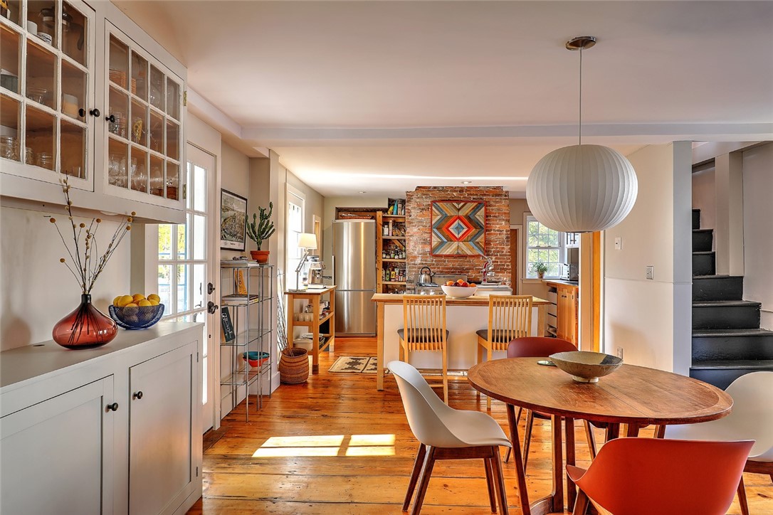 211 Water Street Warren, RI 02885 - Photo 10 of 48