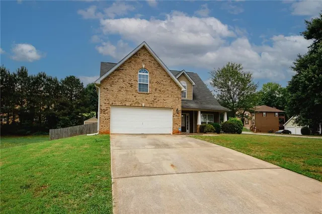 $3,000 | 7000 Lunar Blue Way, McDonough, GA 30253