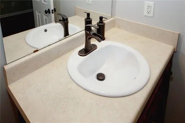 $3,000 | 7000 Lunar Blue Way, McDonough, GA 30253