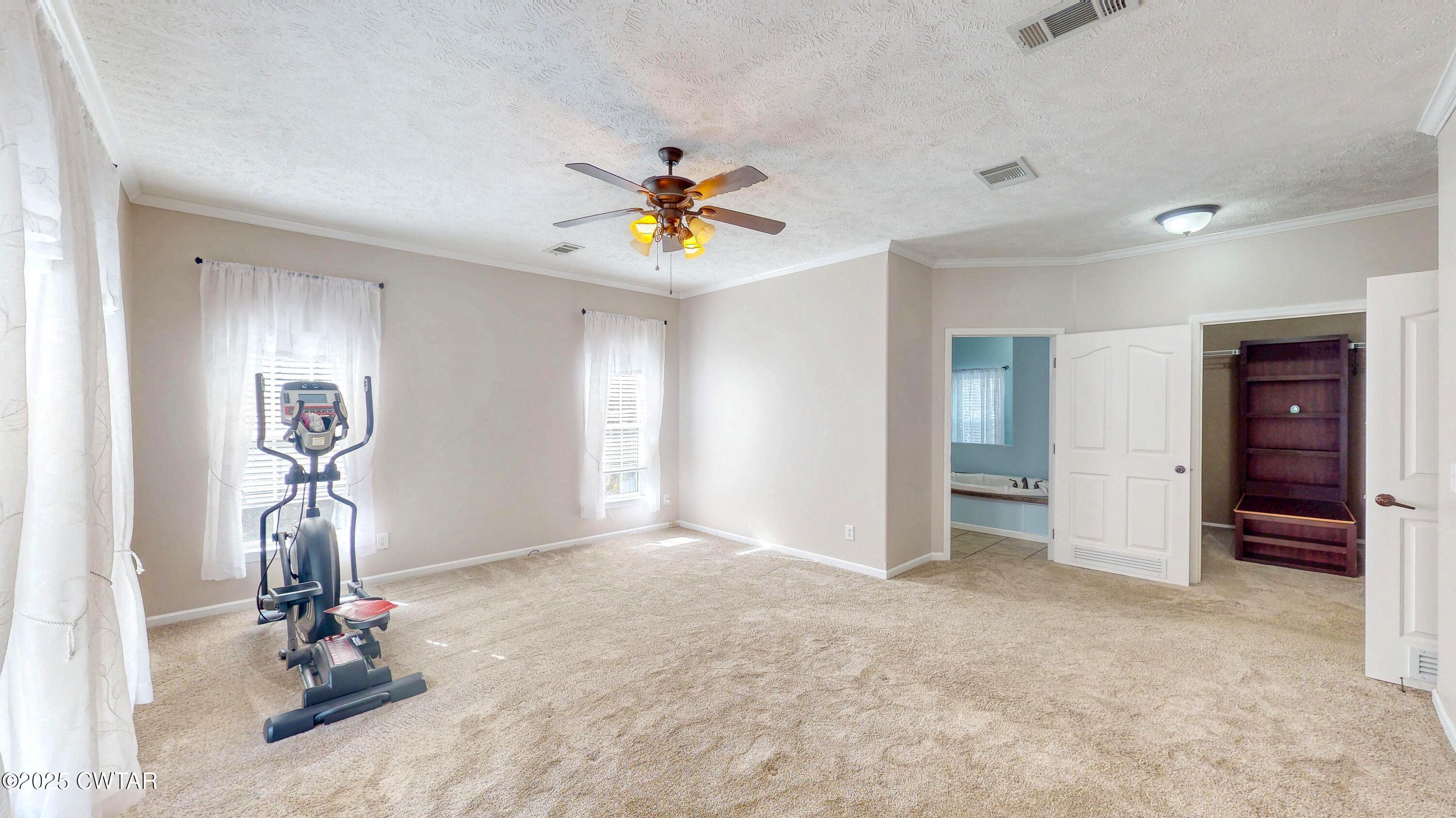 555 Brandon Road Huntingdon, TN 38344 - Photo 22 of 41 a view of empty room with ceiling fan