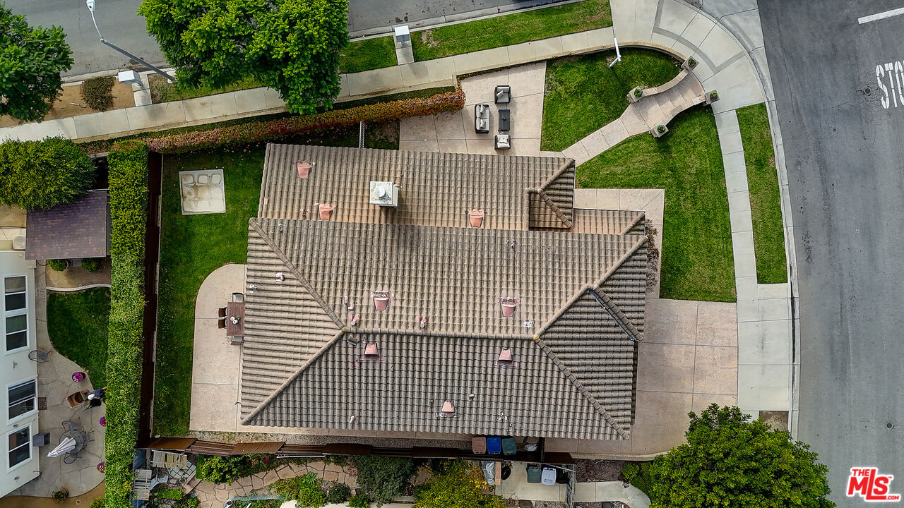 2008 Las Estrellas Court Camarillo, CA 93012 - Photo 38 of 63 a aerial view of a house with a garden