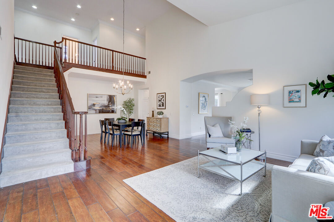 2008 Las Estrellas Court Camarillo, CA 93012 - Photo 4 of 63 a living room with furniture and a table
