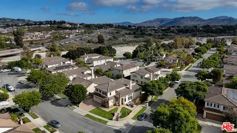 a view of a park with welcome board