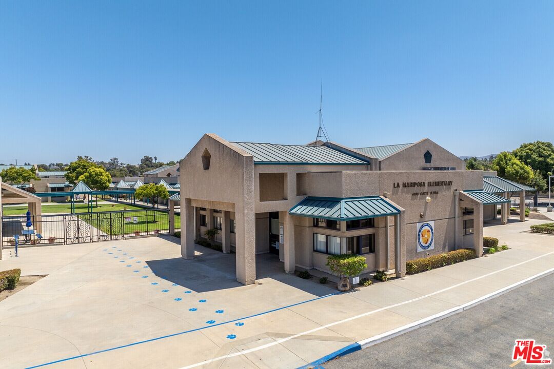 2008 Las Estrellas Court Camarillo, CA 93012 - Photo 49 of 63 a front view of house with yard