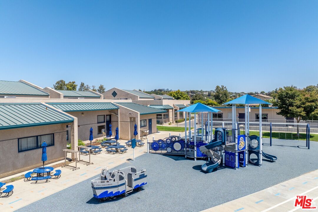 2008 Las Estrellas Court Camarillo, CA 93012 - Photo 50 of 63