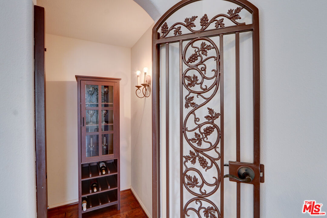 2008 Las Estrellas Court Camarillo, CA 93012 - Photo 7 of 63