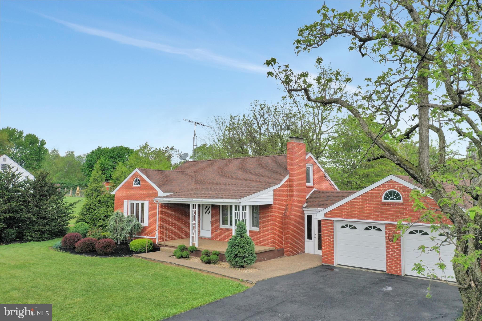 1229 Tallow Hill Road Chambersburg, PA 17202 - Photo 2 of 50 Front exterior 1229 Tallow Hill Rd.