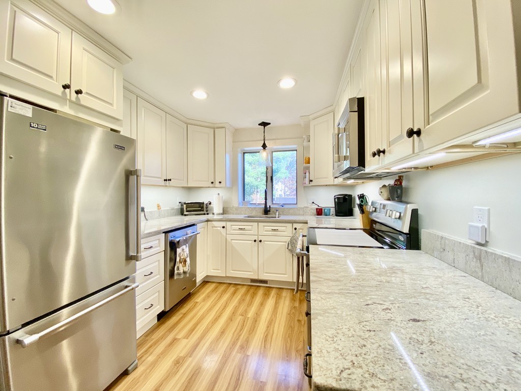 80 Shellback Way, Unit 80M Mashpee, MA 02649 - Photo 11 of 31 Gallery Image 11