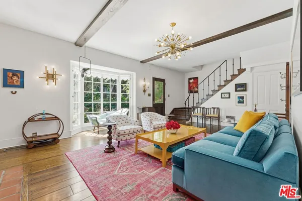 $1,295,000 | 10966 Strathmore Drive, Unit 8, Los Angeles, CA 90024