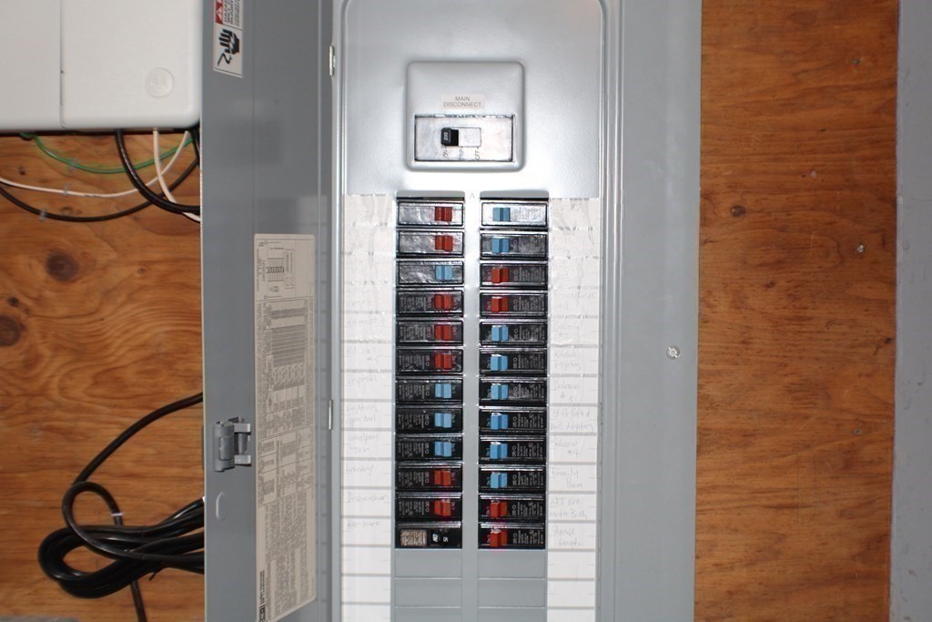 51 Smith Road Mansfield, MA 02048 - Photo 30 of 38