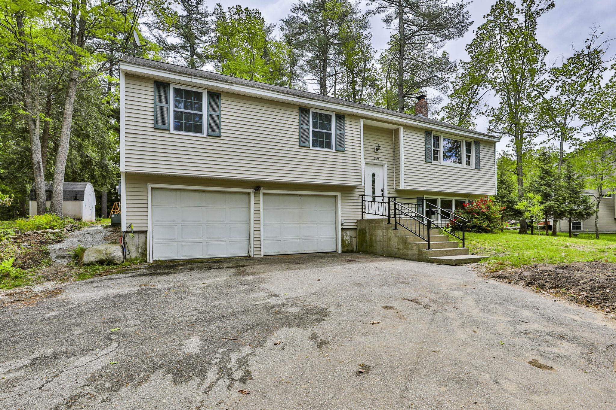 180 Back River Road Bedford, NH 03110 - Photo 2 of 36