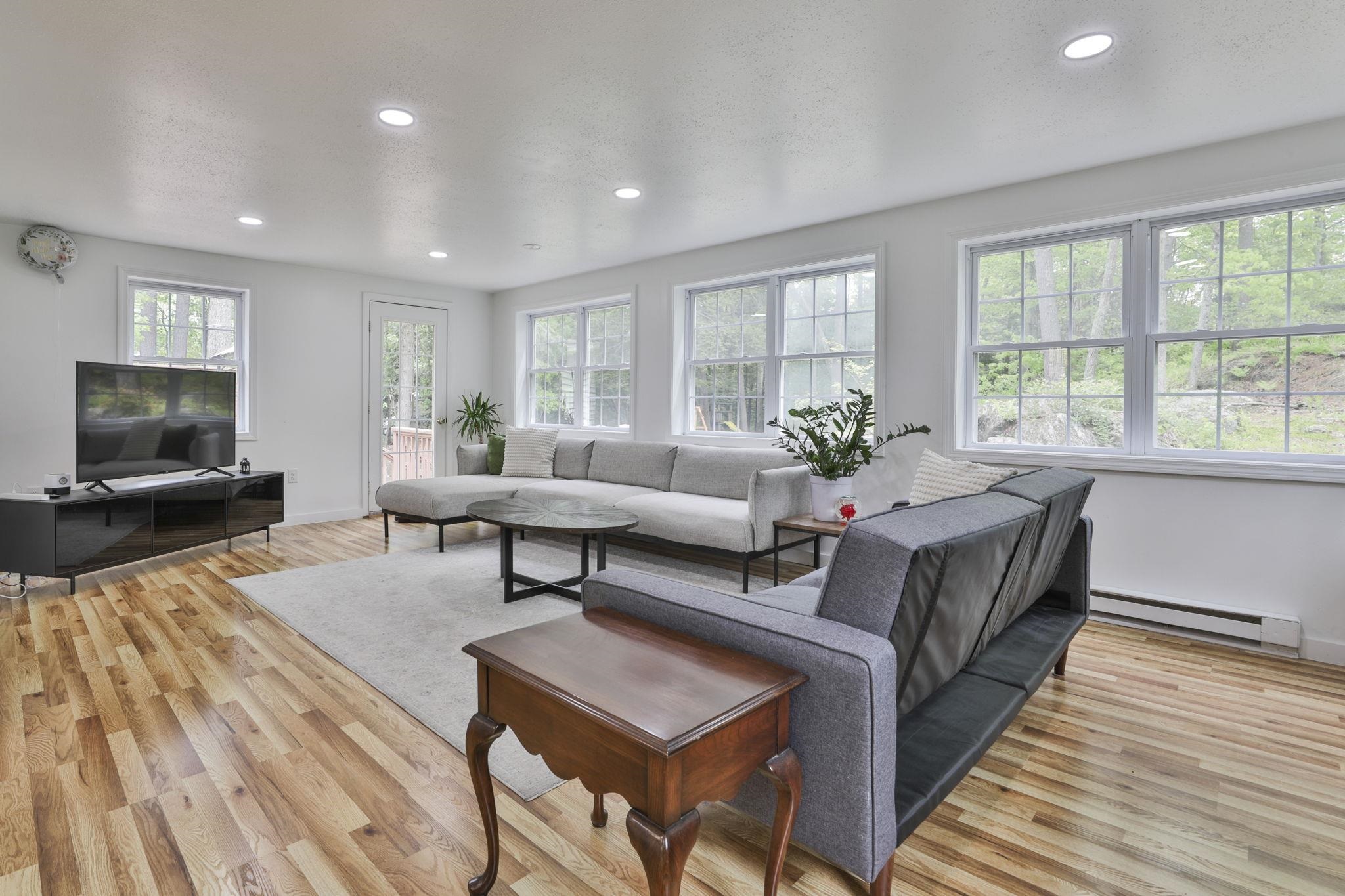 180 Back River Road Bedford, NH 03110 - Photo 21 of 36