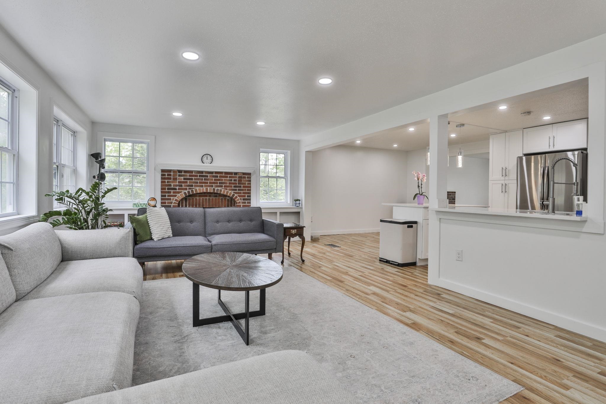 180 Back River Road Bedford, NH 03110 - Photo 23 of 36