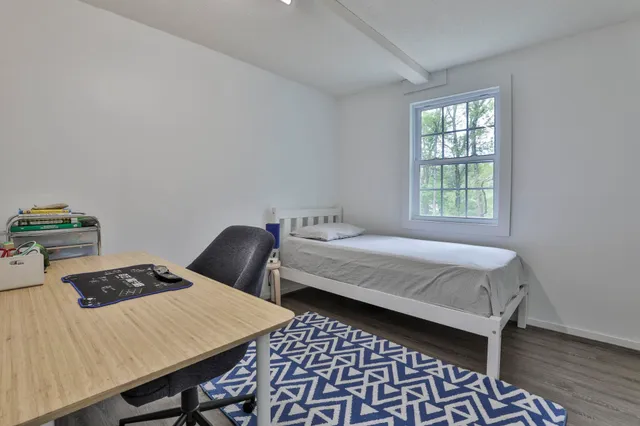 $4,000 | 180 Back River Road, Bedford, NH 03110