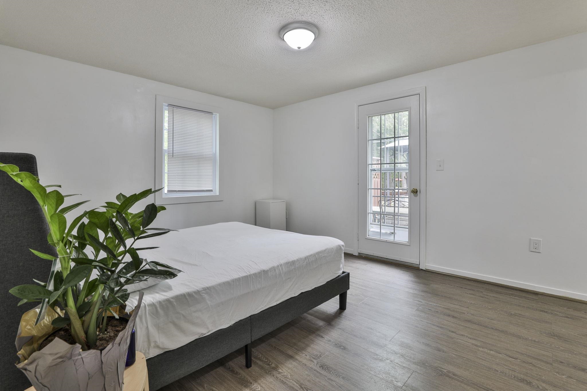 180 Back River Road Bedford, NH 03110 - Photo 27 of 36