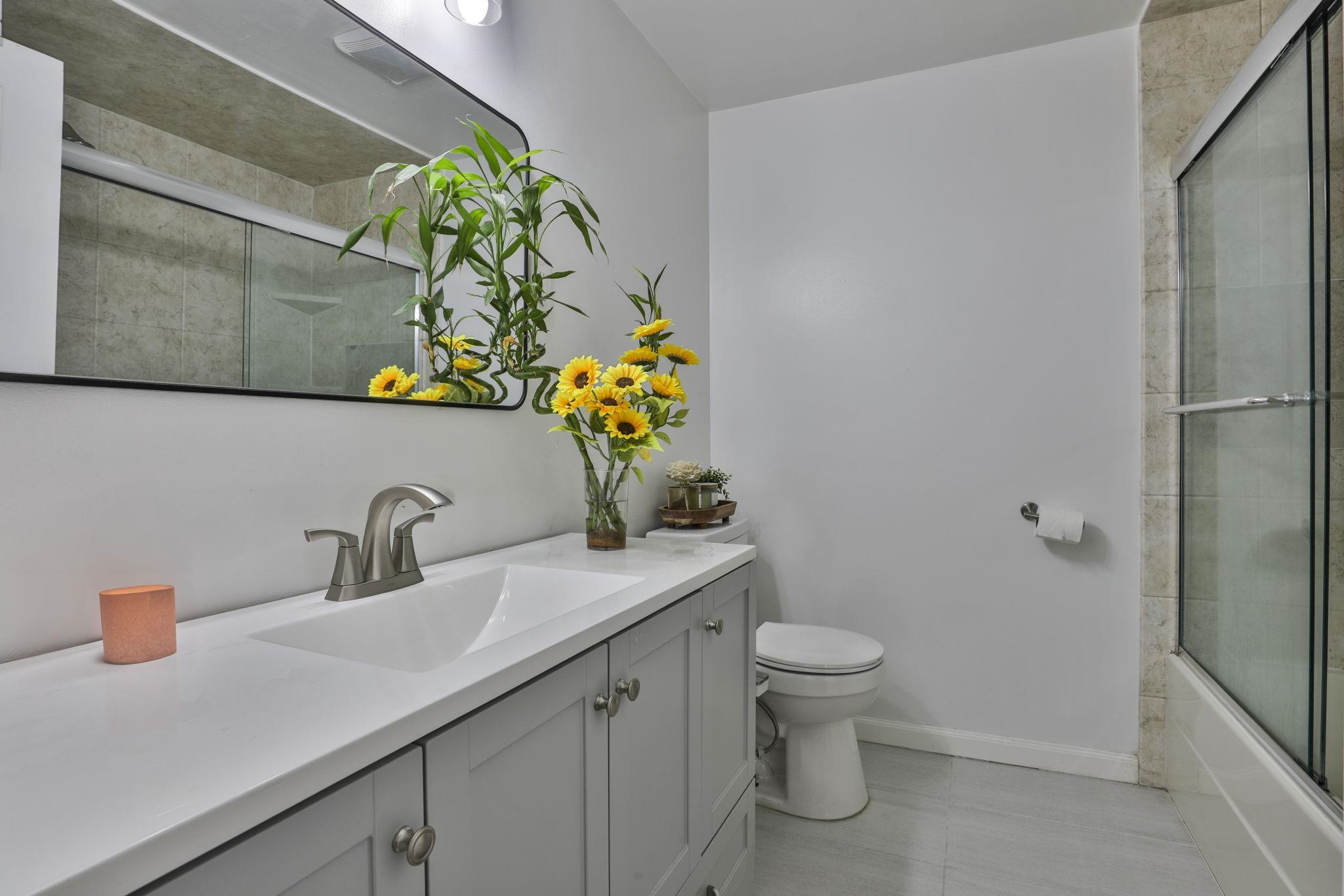 180 Back River Road Bedford, NH 03110 - Photo 28 of 36