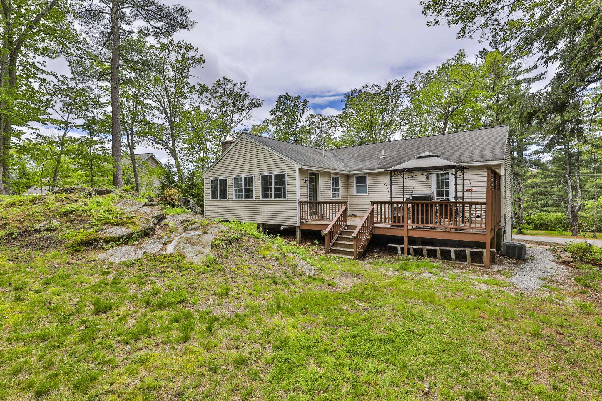 180 Back River Road Bedford, NH 03110 - Photo 10 of 36