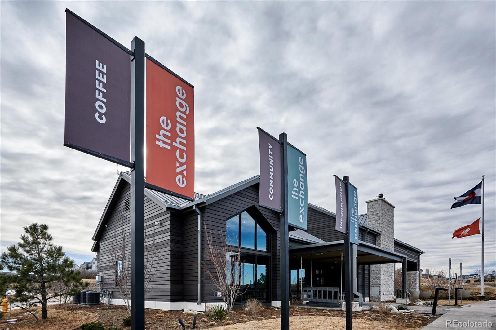 2095 Rim Ridge Drive Castle Pines, CO 80108 - Photo 44 of 46 a street sign on a pole on a street