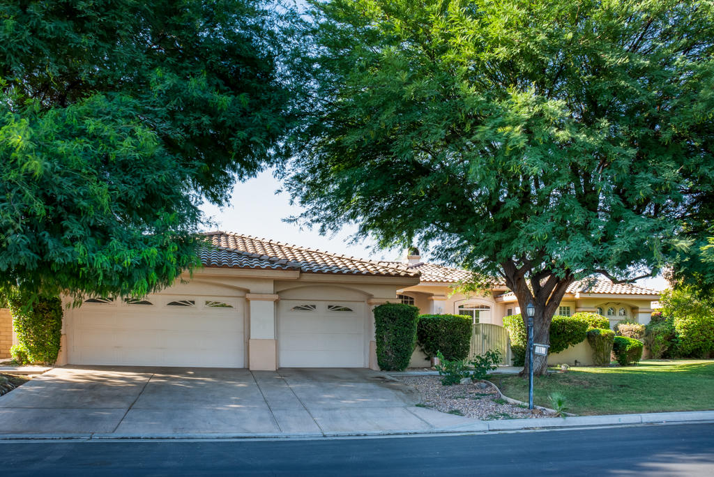 11 Varsity Circle Rancho Mirage, CA 92270 - Photo 2 of 36 11varsitycircle-lr-1