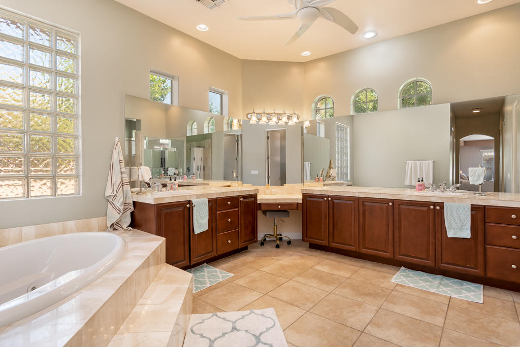 11 Varsity Circle Rancho Mirage, CA 92270 - Photo 19 of 36 11varsitycircle-lr-21