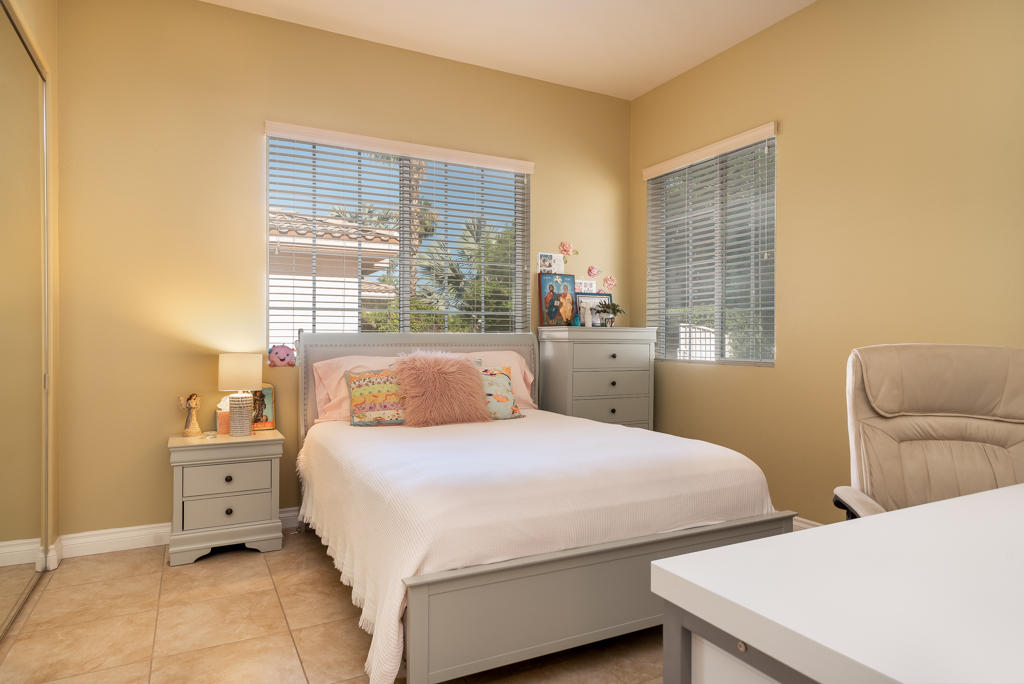 11 Varsity Circle Rancho Mirage, CA 92270 - Photo 22 of 36 11varsitycircle-lr-26