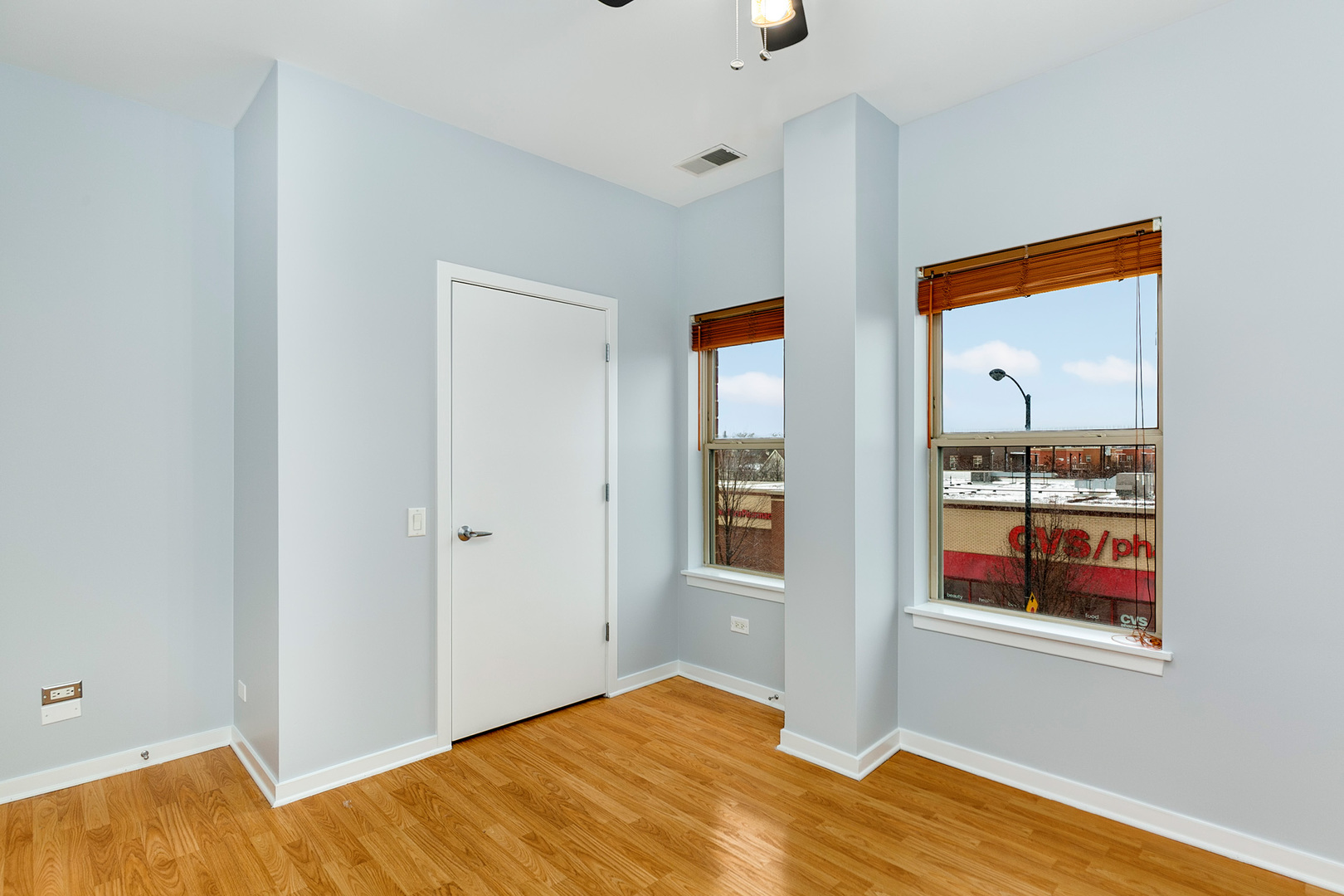 1155 West Roosevelt Road, Unit 301 Chicago, IL 60608 - Photo 12 of 23