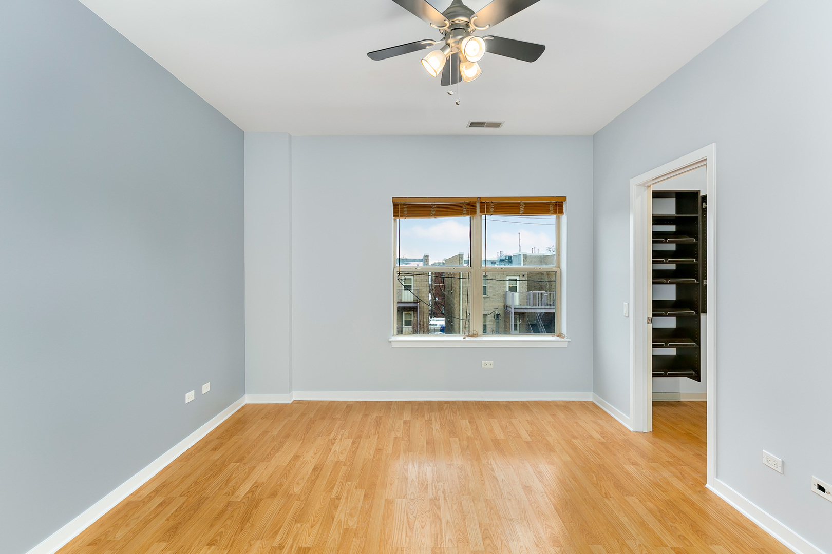1155 West Roosevelt Road, Unit 301 Chicago, IL 60608 - Photo 14 of 23