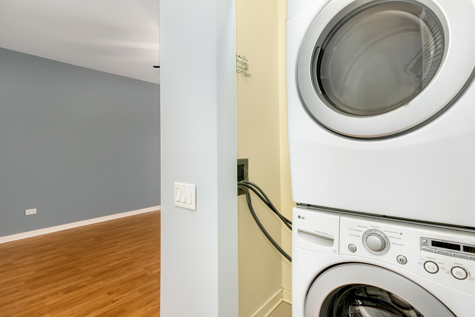 1155 West Roosevelt Road, Unit 301 Chicago, IL 60608 - Photo 19 of 23