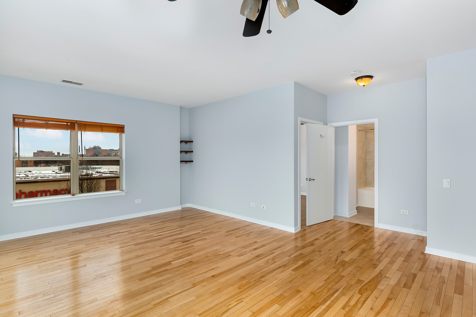 1155 West Roosevelt Road, Unit 301 Chicago, IL 60608 - Photo 8 of 23
