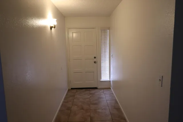 $2,300 | 9388 North Archie Avenue, Fresno, CA 93720