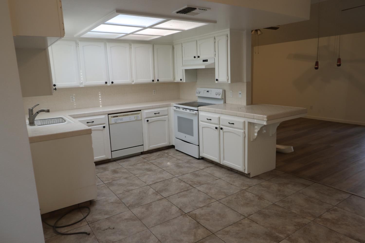 9388 North Archie Avenue Fresno, CA 93720 - Photo 8 of 18