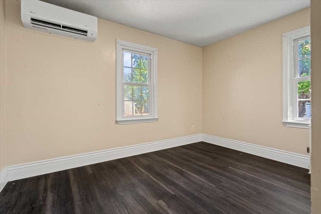 522 Grove Worcester Ma Worcester, MA 01605 - Photo 16 of 29
