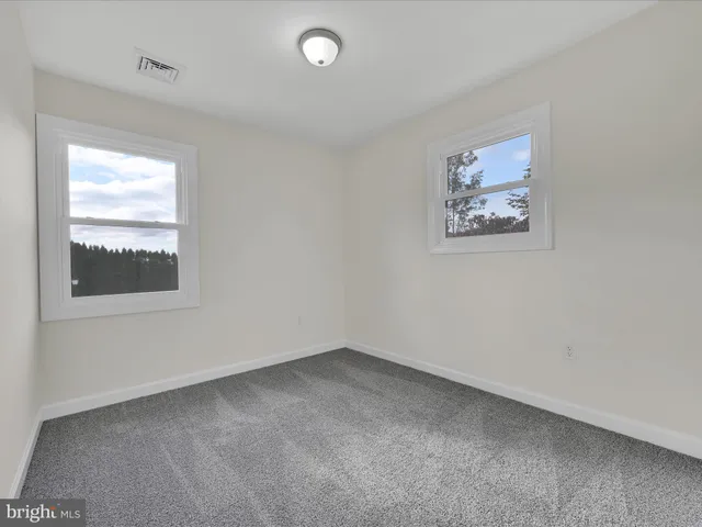 $320,000 | 76 Crestview Drive, Pottsville, PA 17901