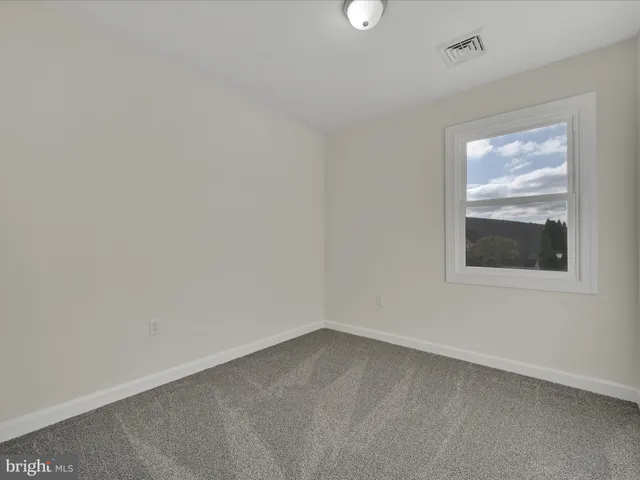 $320,000 | 76 Crestview Drive, Pottsville, PA 17901