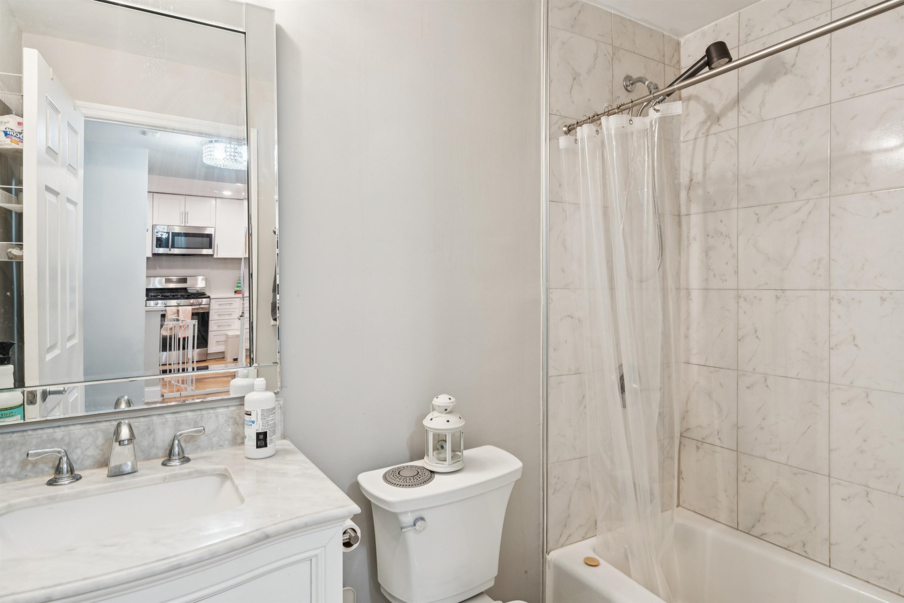 403 Hancock Court, Unit 403 Edgewater, NJ 07020 - Photo 11 of 17