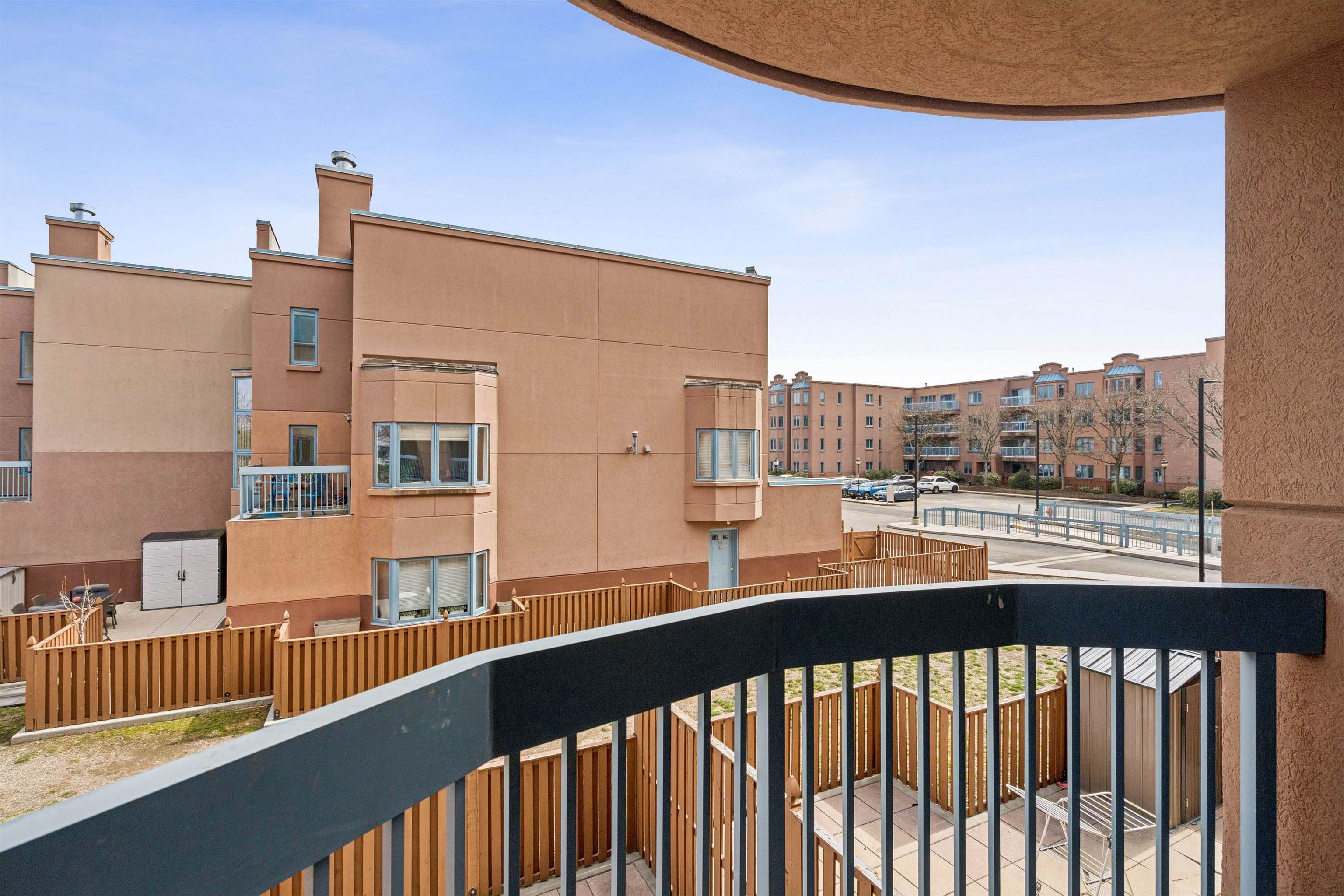 403 Hancock Court, Unit 403 Edgewater, NJ 07020 - Photo 13 of 17